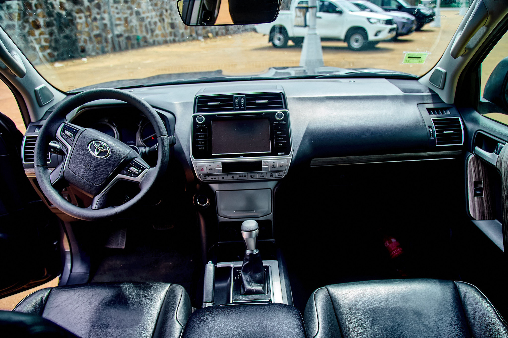 TOYOTA PRADO VX 2019 (CAMI) - Image 9