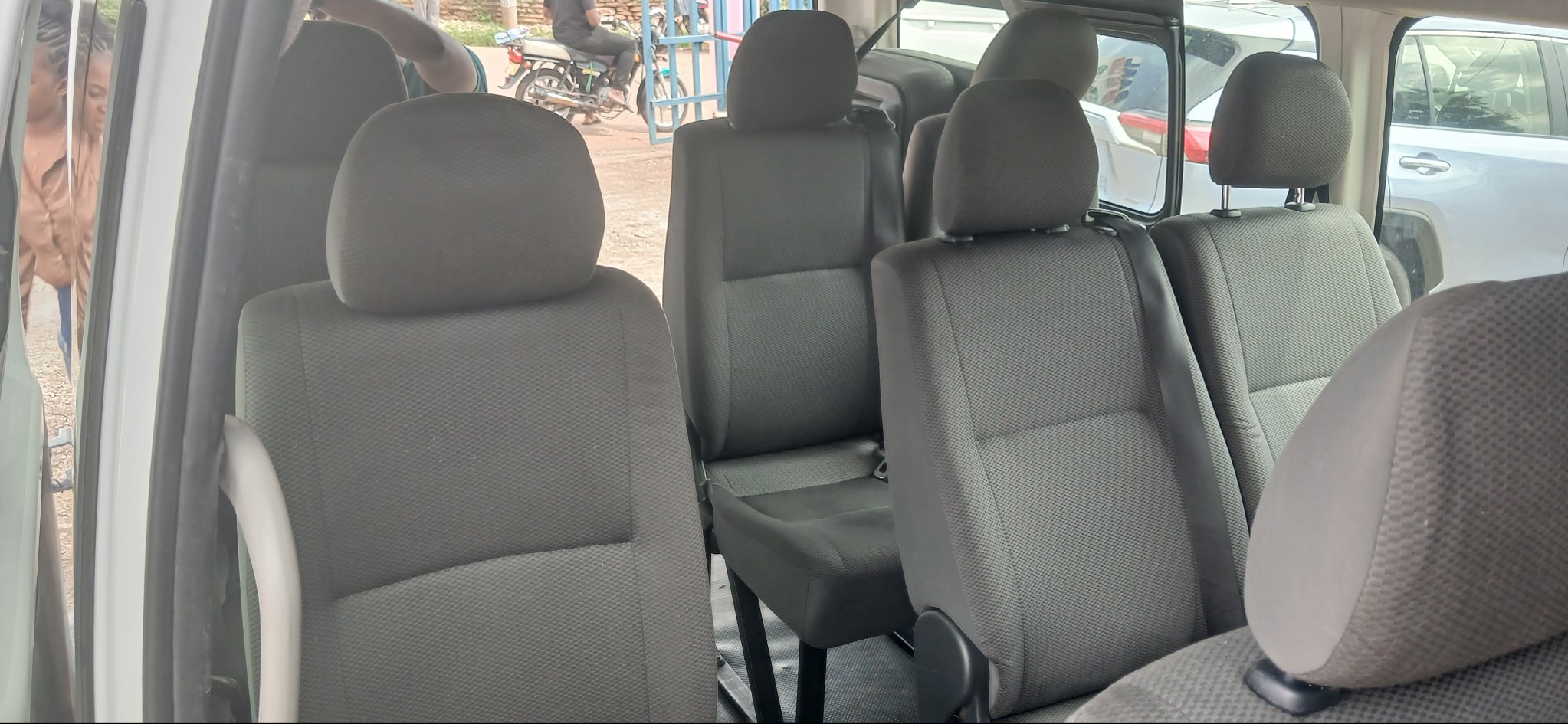 Toyota Hiace - Image 5