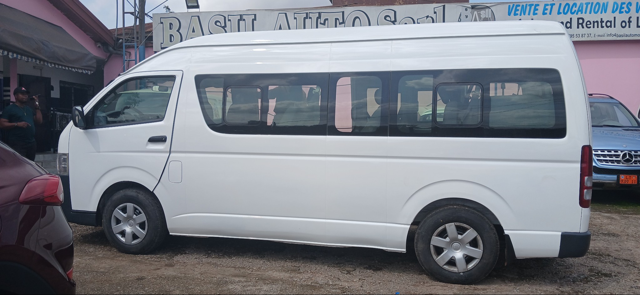 Toyota Hiace - Image 8