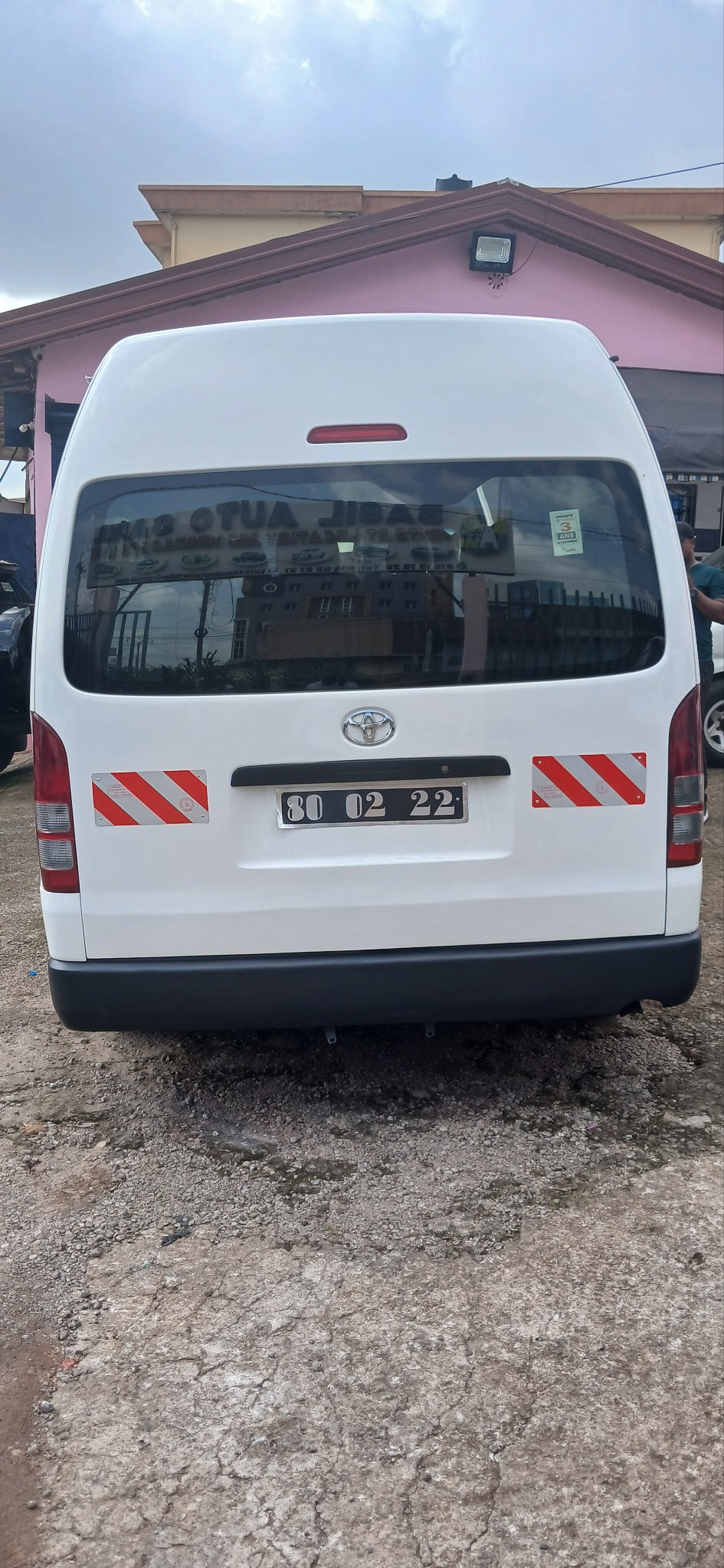 Toyota Hiace - Image 2