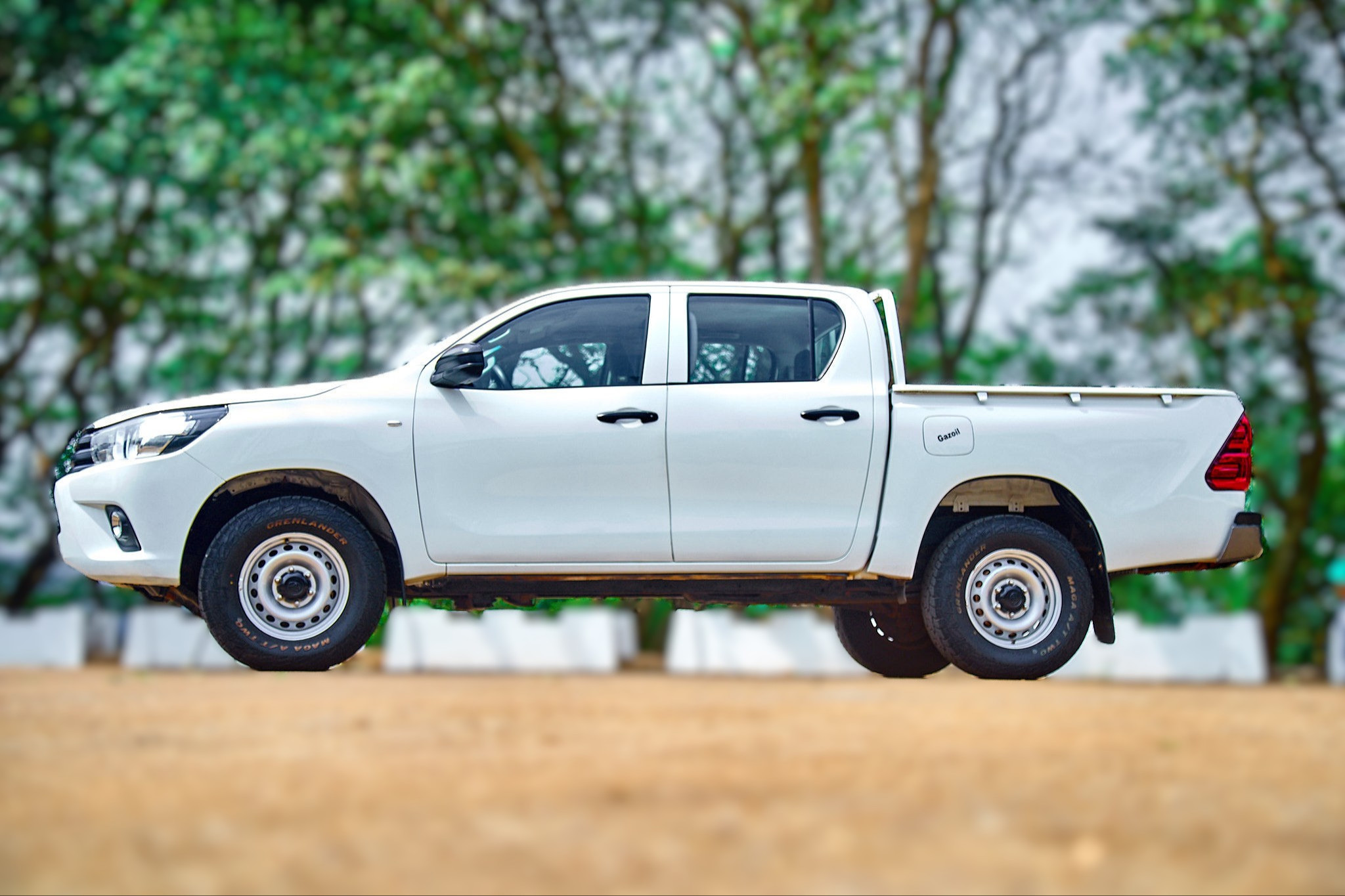 TOYOTA HILUX 2020 (CAMI) - Image 3