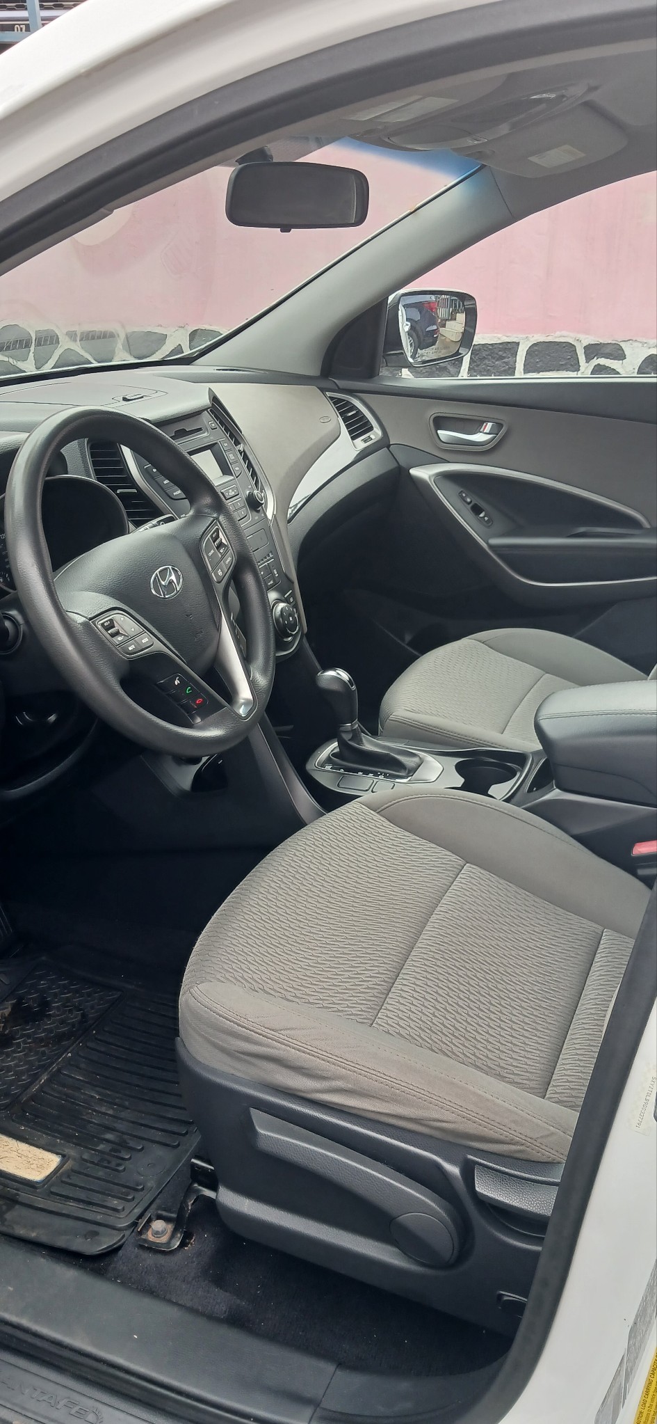 Hyundai Santafe - Image 7