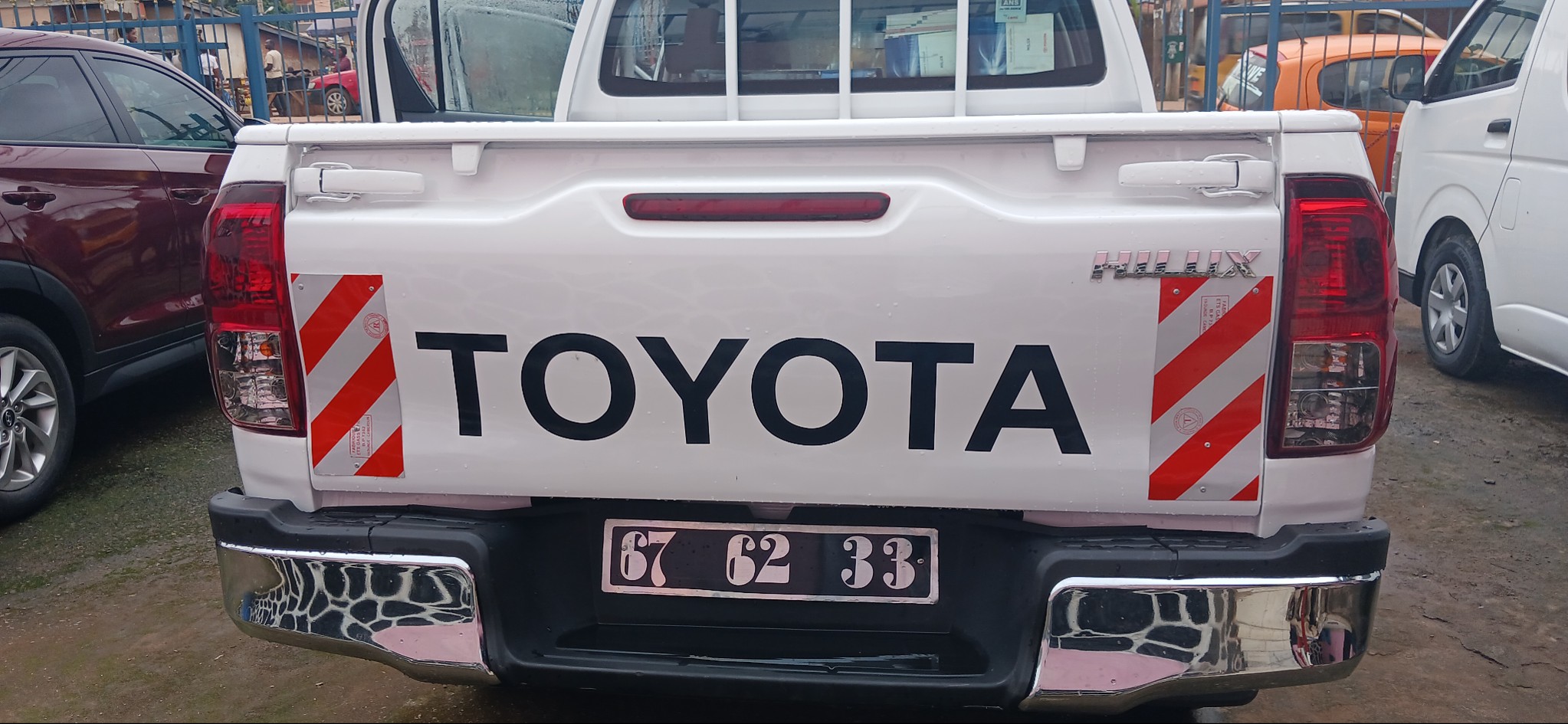 Toyota Hilux Pickup - Image 7